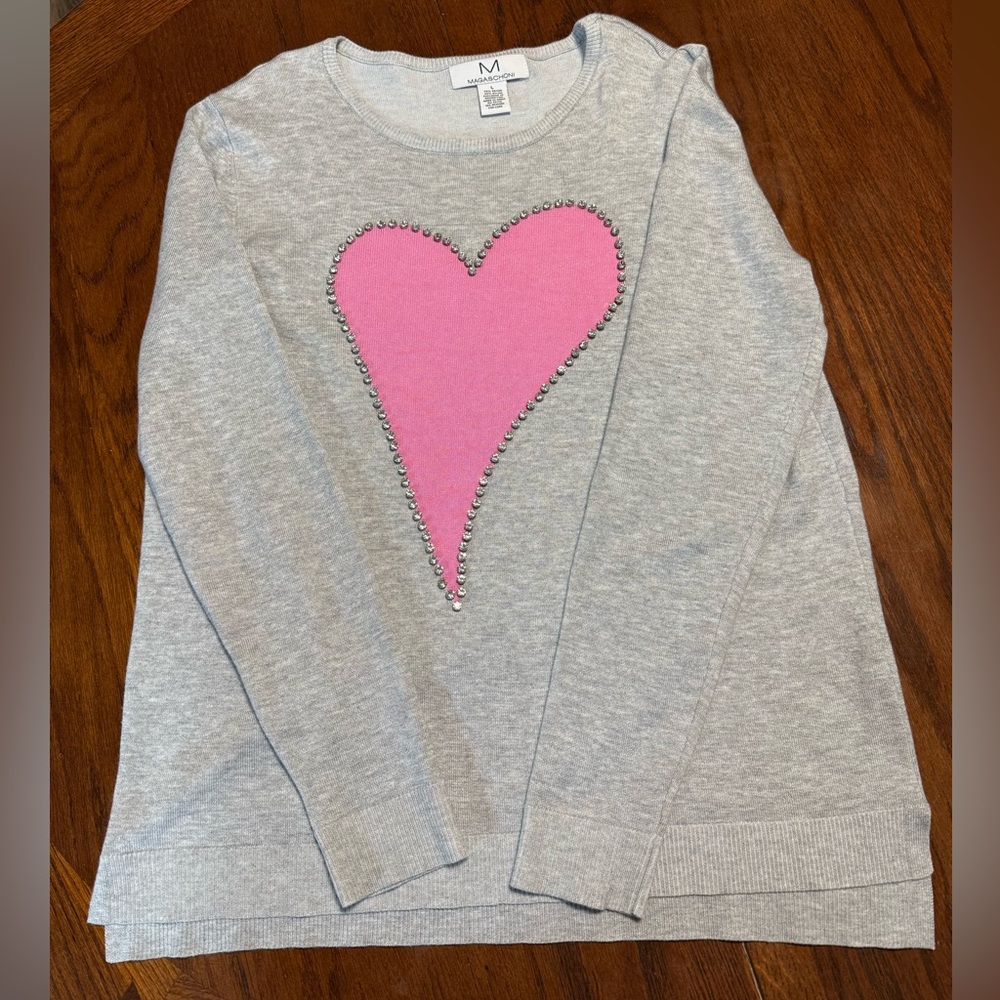Women’s “Magaschoni” gray sweater with pink heart, like new, medium.